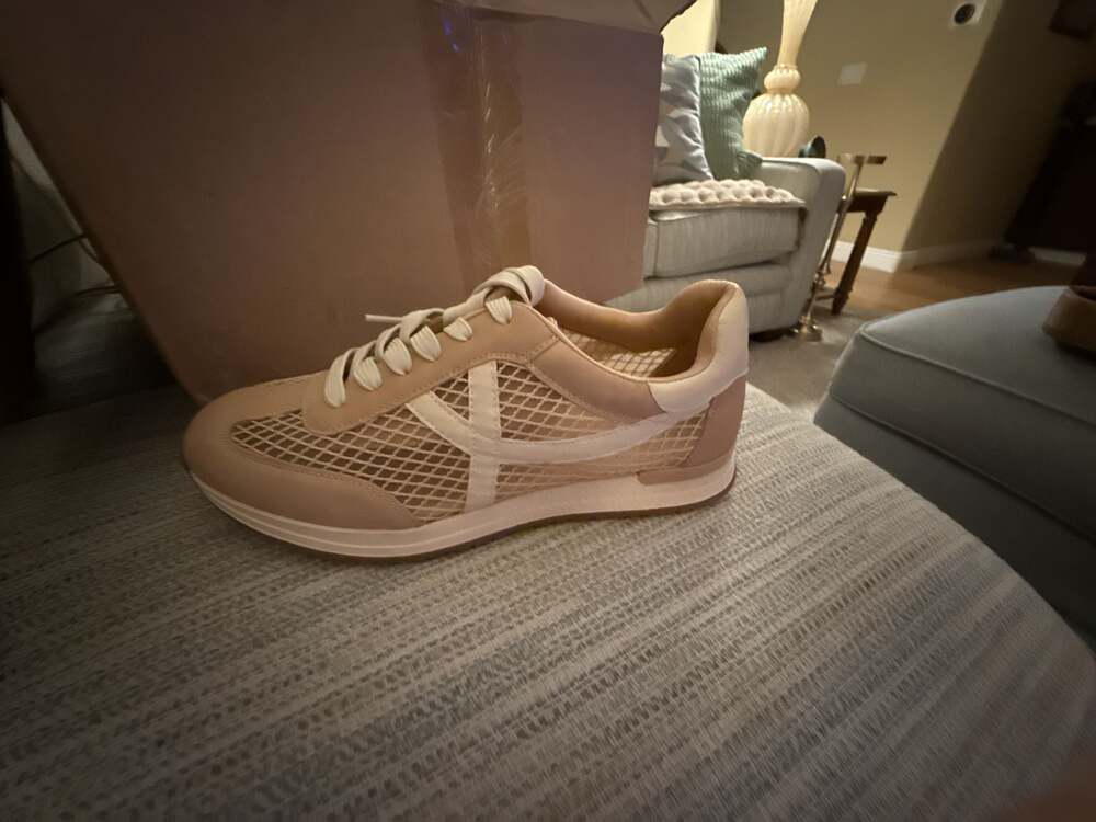 DV Dolce Vita Joque Mesh Sporty Retro Sneakers